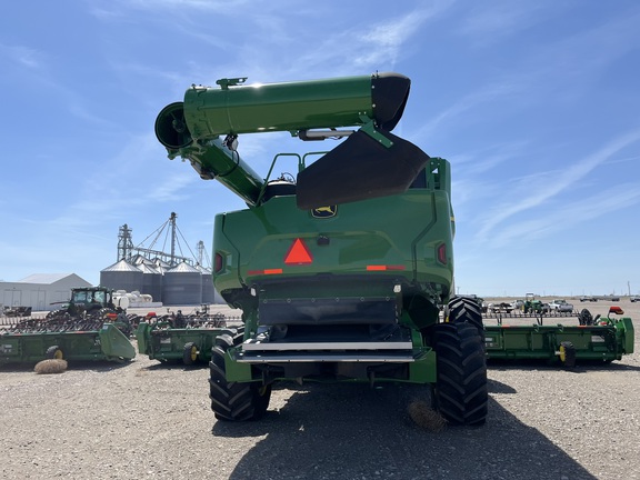2024 John Deere X9 1000 Combine