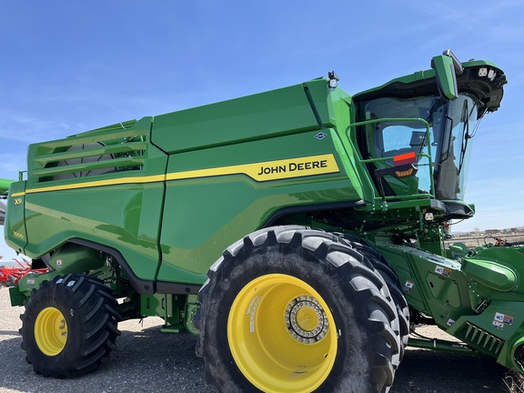 2024 John Deere X9 1000 Combine