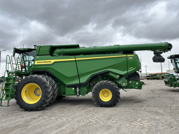 2024 John Deere X9 1000 Combine