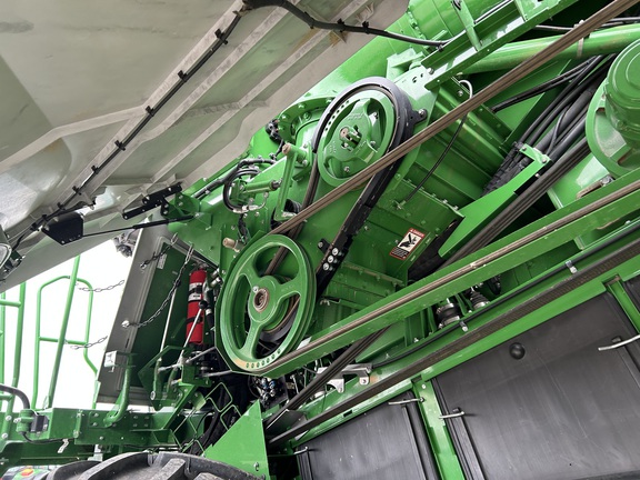 2024 John Deere X9 1000 Combine