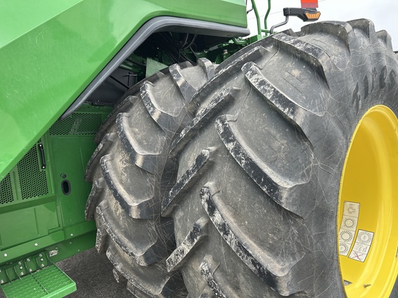 2024 John Deere X9 1000 Combine