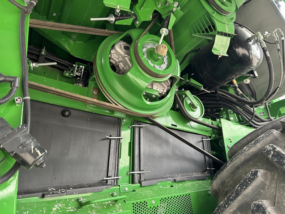 2024 John Deere X9 1000 Combine