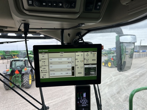 2024 John Deere X9 1000 Combine