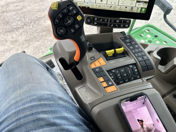 2024 John Deere X9 1000 Combine