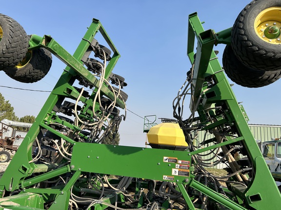 2011 John Deere 1890 Air Seeder