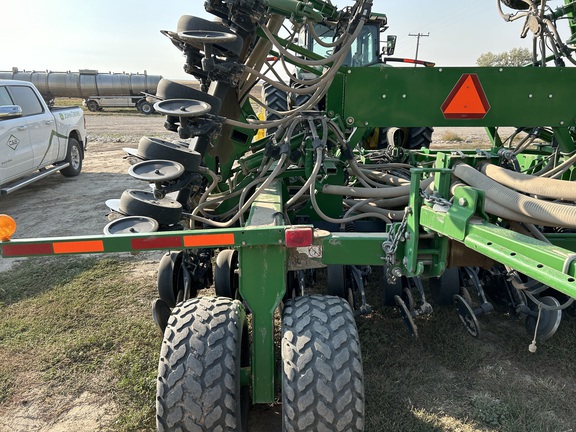 2011 John Deere 1890 Air Seeder