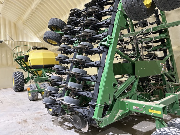 2012 John Deere 1890 Air Seeder