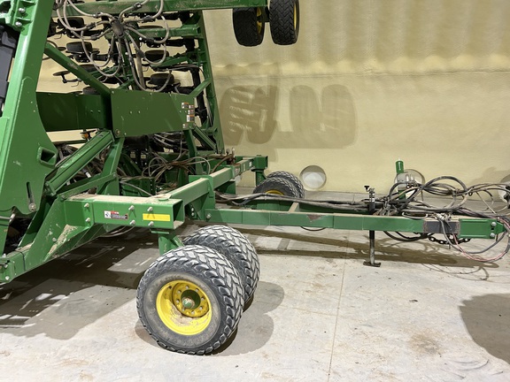 2012 John Deere 1890 Air Seeder