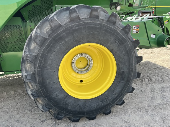 2023 John Deere S780 Combine