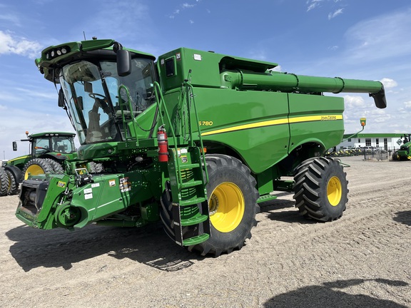 2023 John Deere S780 Combine