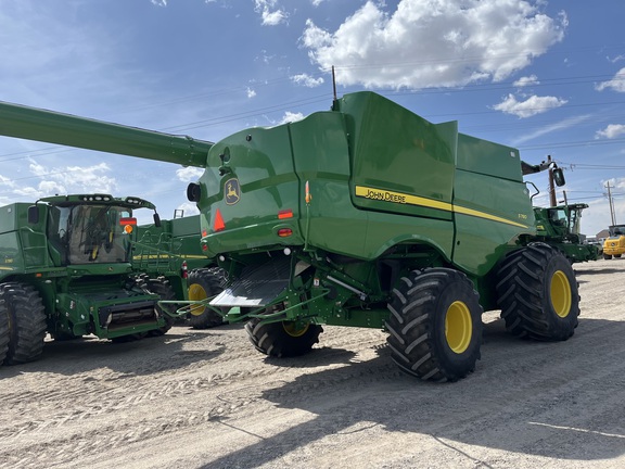 2023 John Deere S780 Combine