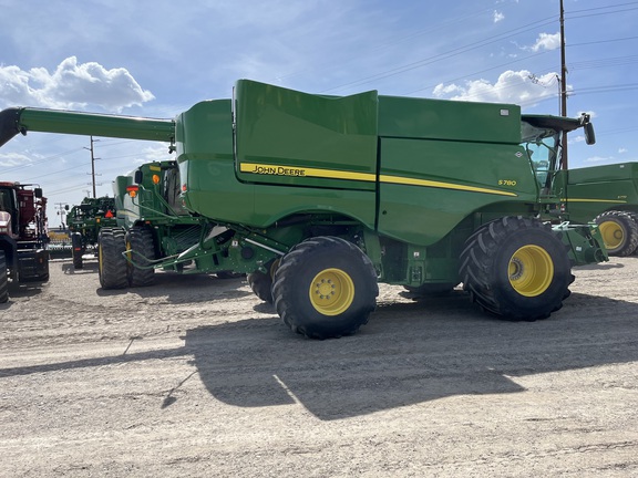 2023 John Deere S780 Combine
