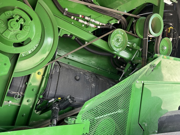 2023 John Deere S780 Combine