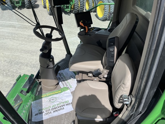 2023 John Deere S780 Combine