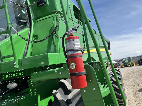 2023 John Deere S780 Combine