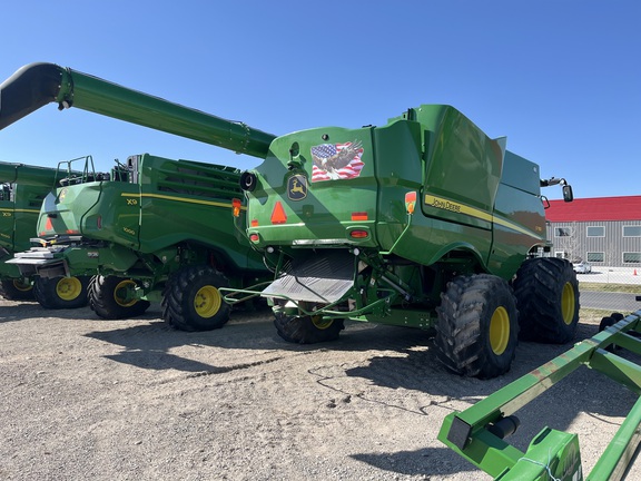 2023 John Deere S780 Combine