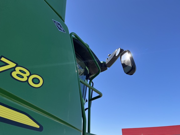 2023 John Deere S780 Combine