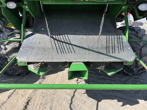 2023 John Deere S780 Combine