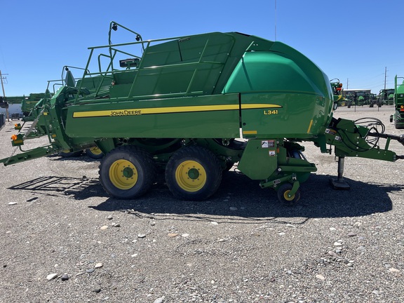 2020 John Deere L341 Baler/Big Square