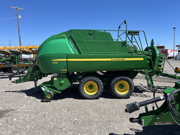 2020 John Deere L341 Baler/Big Square