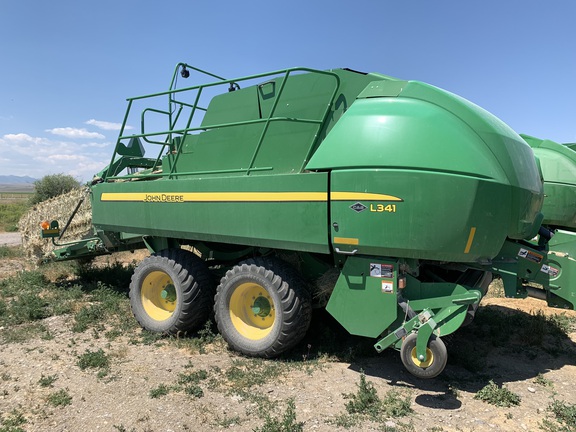 2022 John Deere L341 Baler/Big Square