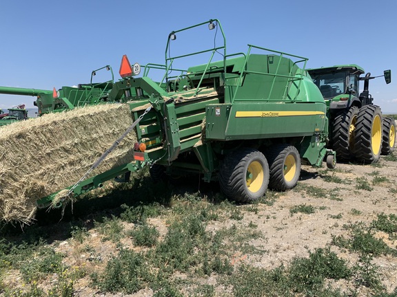 2022 John Deere L341 Baler/Big Square