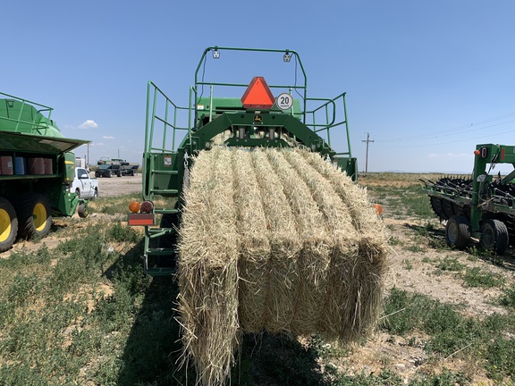 2022 John Deere L341 Baler/Big Square