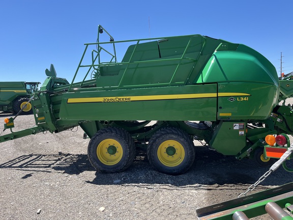 2022 John Deere L341 Baler/Big Square