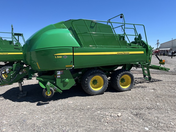 2022 John Deere L341 Baler/Big Square