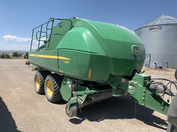 2022 John Deere L341 Baler/Big Square