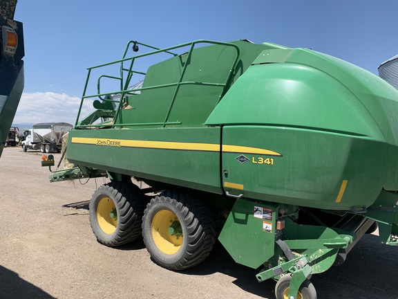 2022 John Deere L341 Baler/Big Square