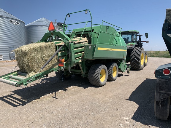 2022 John Deere L341 Baler/Big Square