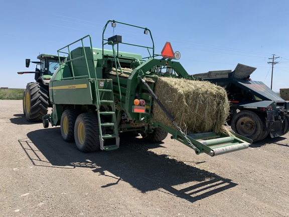 2022 John Deere L341 Baler/Big Square