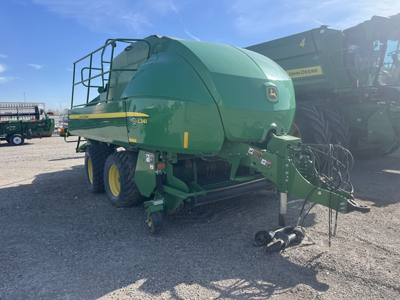 2022 John Deere L341 Baler/Big Square