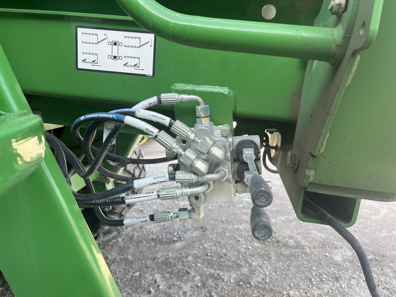 2022 John Deere L341 Baler/Big Square