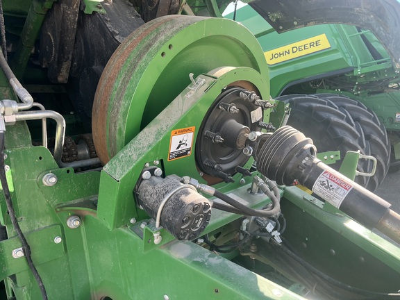 2022 John Deere L341 Baler/Big Square