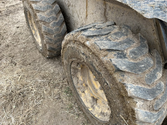 2019 John Deere 324G Skid Steer Loader