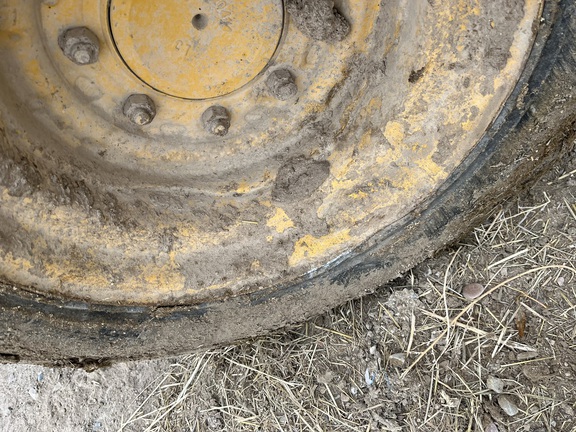 2019 John Deere 324G Skid Steer Loader