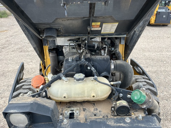 2019 John Deere 324G Skid Steer Loader