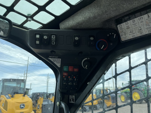 2019 John Deere 324G Skid Steer Loader