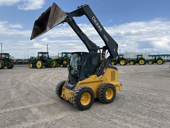 2019 John Deere 324G Skid Steer Loader