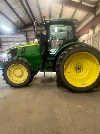 2013 John Deere 7215R Tractor