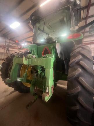 2013 John Deere 7215R Tractor