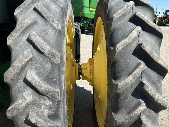 2013 John Deere 7215R Tractor