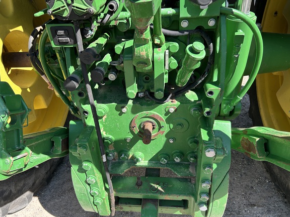 2013 John Deere 7215R Tractor