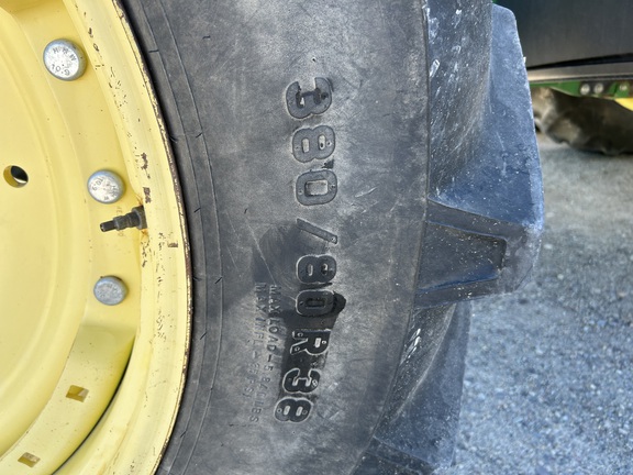 2013 John Deere 7215R Tractor