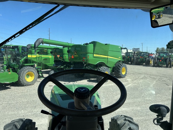 2013 John Deere 7215R Tractor