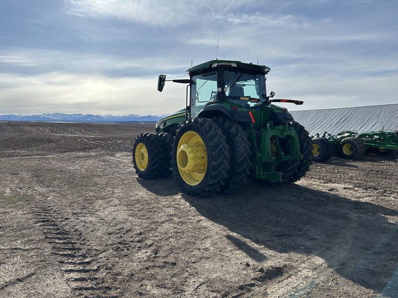2022 John Deere 8R 340 Tractor