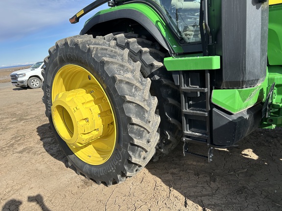 2022 John Deere 8R 340 Tractor
