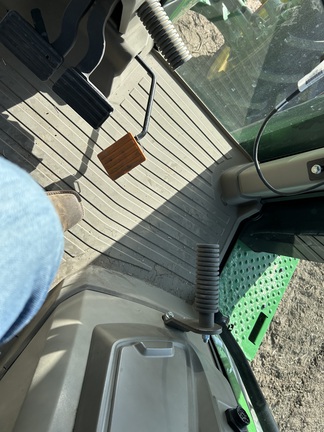 2022 John Deere 8R 340 Tractor